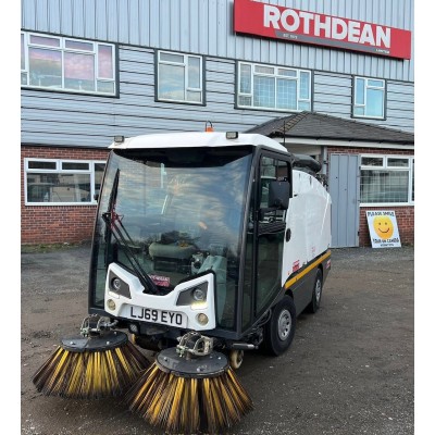 2020 JOHNSTON CX202 ROAD SWEEPER