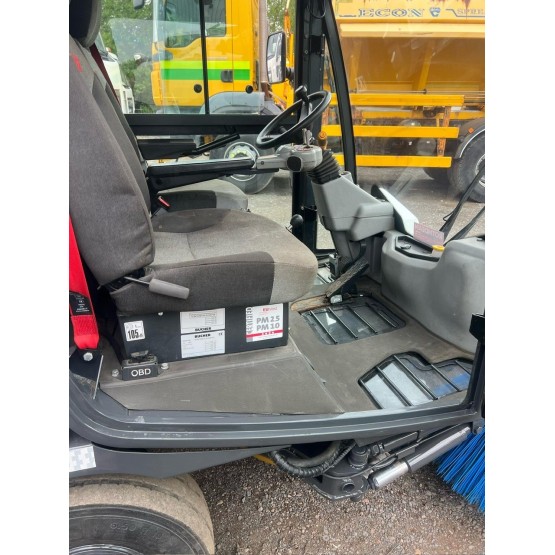 2020 JOHNSTON CX202 ROAD SWEEPER in Compact Sweepers