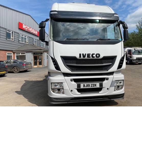 2019 IVECO HI WAY STRALIS 480 in 6x2 Tractor Units