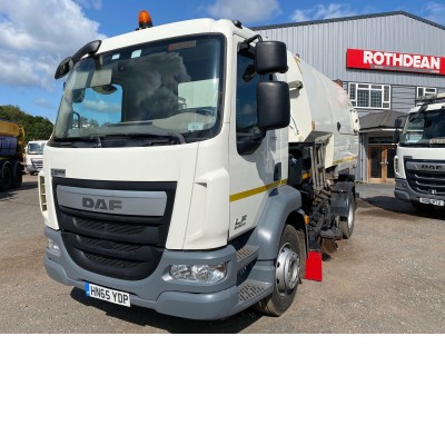 2015 DAF LF220