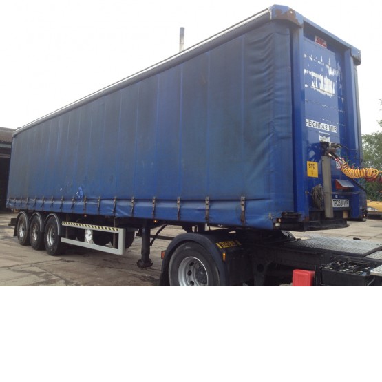 2003 SDC 13.6 STRAIGHT in Curtain Siders Trailers