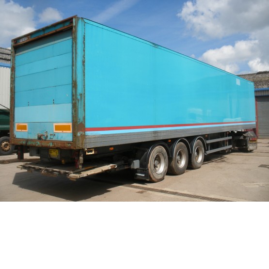 1999 Crane Freuhauf BOX 44\' in Box Trailers Trailers