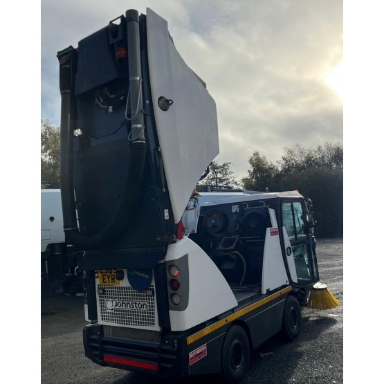 2020 JOHNSTON CX202 ROAD SWEEPER in Compact Sweepers