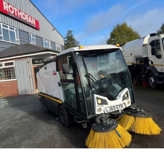 2020 JOHNSTON CX202 ROAD SWEEPER in Compact Sweepers