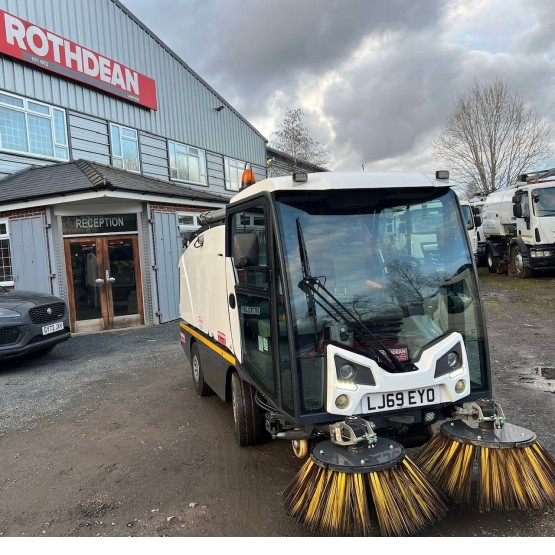 2020 JOHNSTON CX202 ROAD SWEEPER in Compact Sweepers
