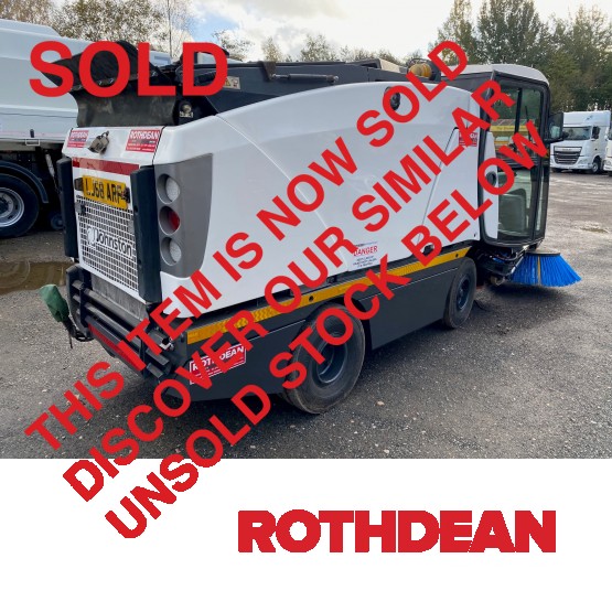 2018 JOHNSTON CX201 ROAD SWEEPER in Compact Sweepers