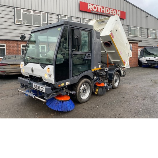 2019 SCARAB M25H ROAD SWEEPER in Compact Sweepers