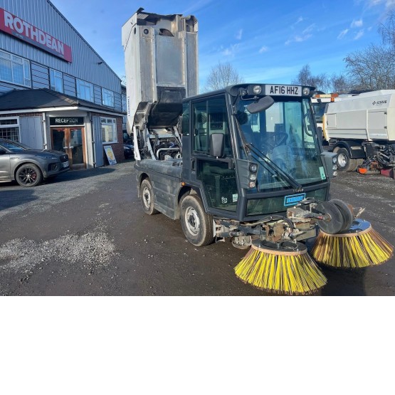 2016 SCHMIDT SWINGO 200+ ROAD SWEEPER in Compact Sweepers