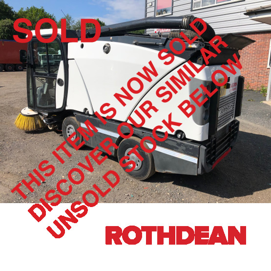 2010 JOHNSTON C200 in Compact Sweepers