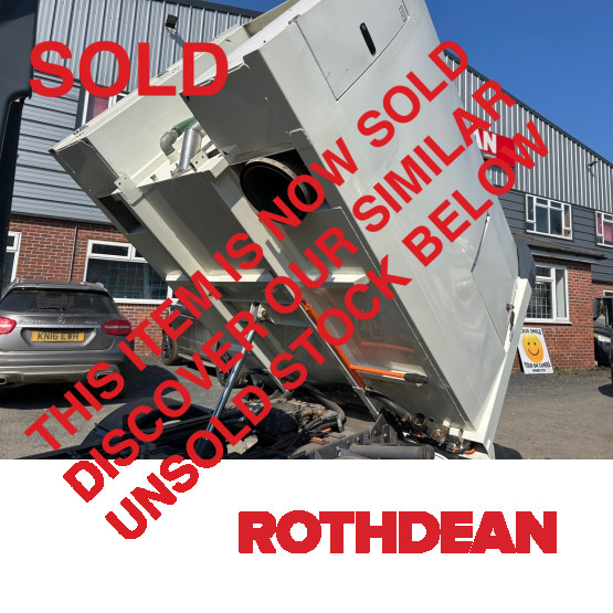 2017 SCARAB M25H ROAD SWEEPER in Compact Sweepers