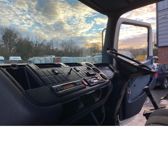2004 MERCEDES ATEGO in Tank Rigid Vehicles