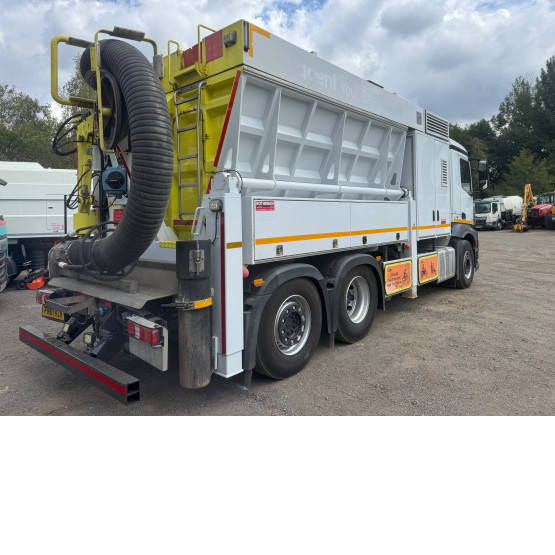 2017 MERCEDES Antos 2542 in Vacuum Excavators