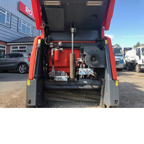 2012 HAKO HAKOMATIC 1800 LPG ROAD SWEEPER in Compact Sweepers