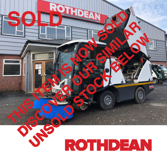 2013 JOHNSTON SWEEPER in Compact Sweepers