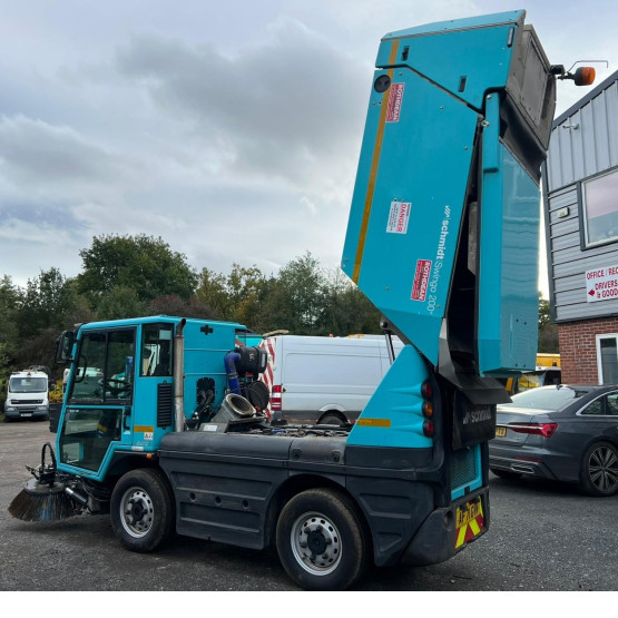 2021 SCHMIDT SWINGO 200 + in Compact Sweepers
