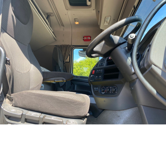 2014 DAF XF460 EURO 6 in 6x2 Tractor Units