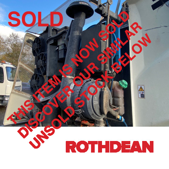 2018 JOHNSTON C401 ROAD SWEEPER in Compact Sweepers