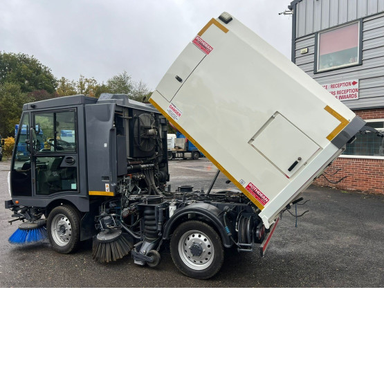 2020 SCARAB M25H in Compact Sweepers