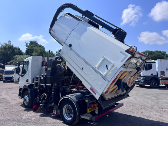 2019 DAF / JOHNSTON LF 230 FA in Truck Mounted Sweepers