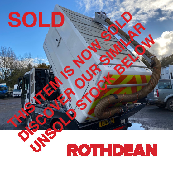 2018 JOHNSTON C401 ROAD SWEEPER in Compact Sweepers