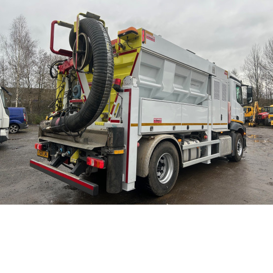 2016 MERCEDES ANTOS 1842 BLUETEC 6 in Other Rigid Vehicles