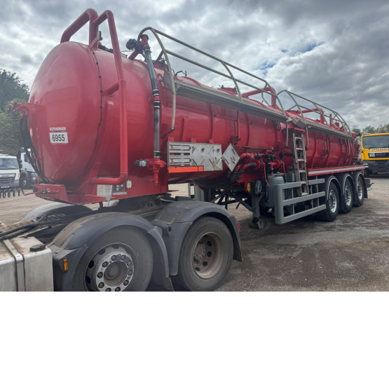 2003 WHALE WASTE DISPOSAL TANKER in Vacuum Tankers Trailers