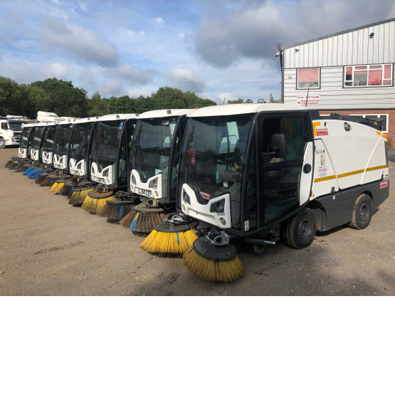 2014 JOHNSTON CX201 SWEEPER ROAD SWEEPER in Compact Sweepers
