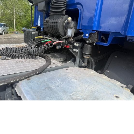 2020 DAF CF450 in 6x2 Tractor Units
