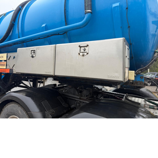 2009 WHALE VACUUM TANKER in Vacuum Tankers Trailers