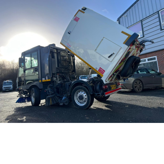 2020 SCARAB M25H in Compact Sweepers