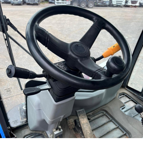 2019 JOHNSTON C202 ROAD SWEEPER in Compact Sweepers