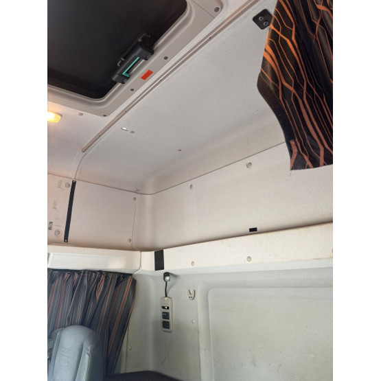 2020 DAF CF450 in 6x2 Tractor Units
