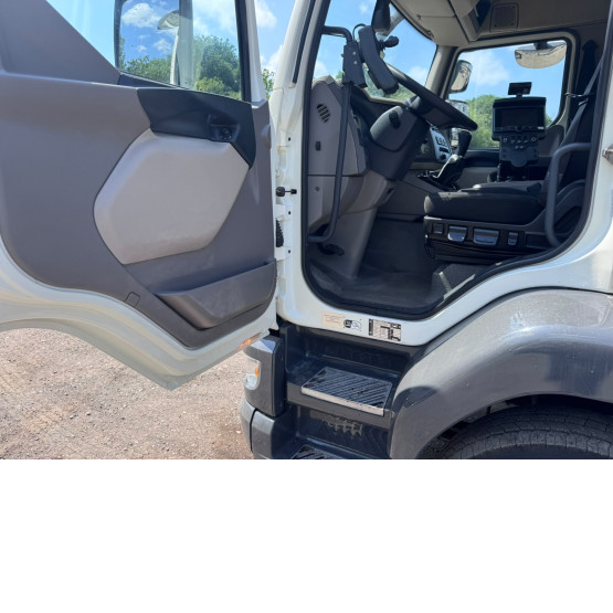 2019 DAF / JOHNSTON LF 230 FA in Truck Mounted Sweepers
