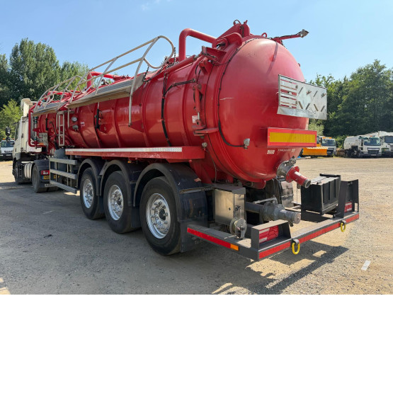 2003 WHALE WASTE DISPOSAL TANKER in Vacuum Tankers Trailers