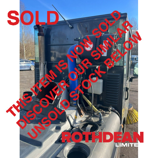 2016 SCHMIDT SWINGO 200+ ROAD SWEEPER in Compact Sweepers