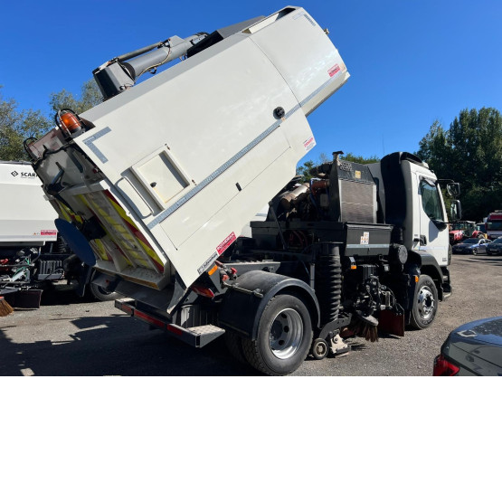 2013 DAF LF55-220 EEV ROAD SWEEPER in Truck Mounted Sweepers