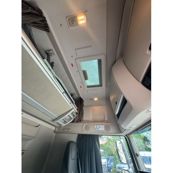 2022 DAF XF480 Super Space Cab in 6x2 Tractor Units