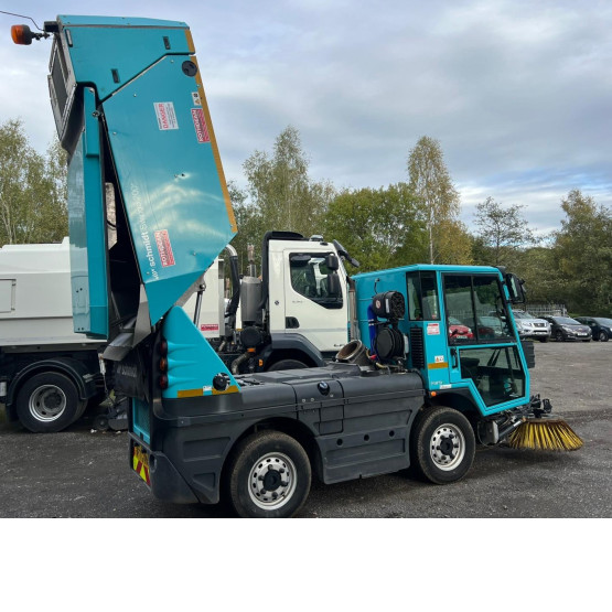 2021 SCHMIDT  in Compact Sweepers