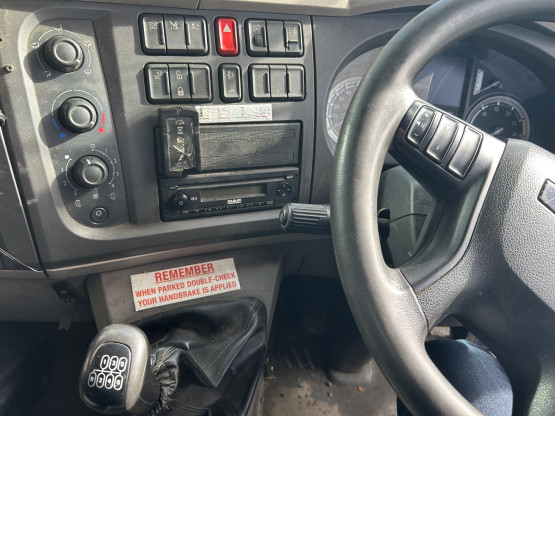 2016 DAF LF220 in 4x2 Tractor Units