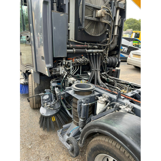 2020 SCARAB M25H in Compact Sweepers