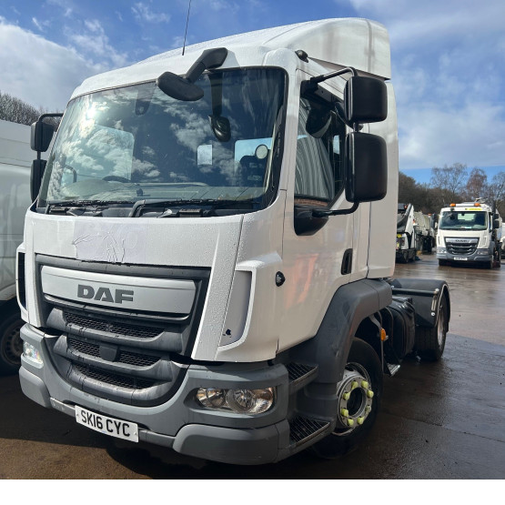 2016 DAF LF220 in 4x2 Tractor Units