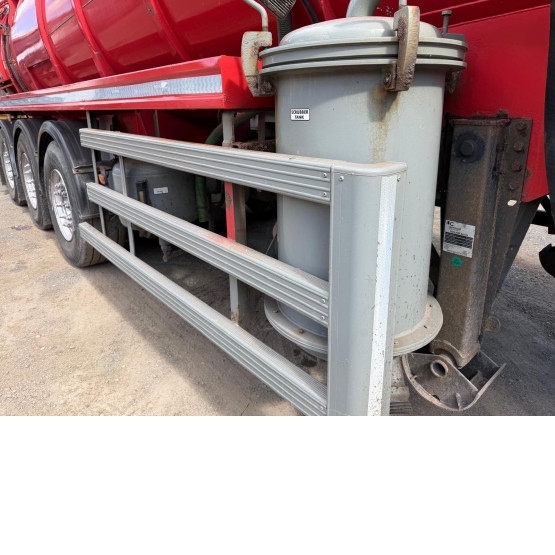 2003 WHALE WASTE TANKER in Vacuum Tankers Trailers