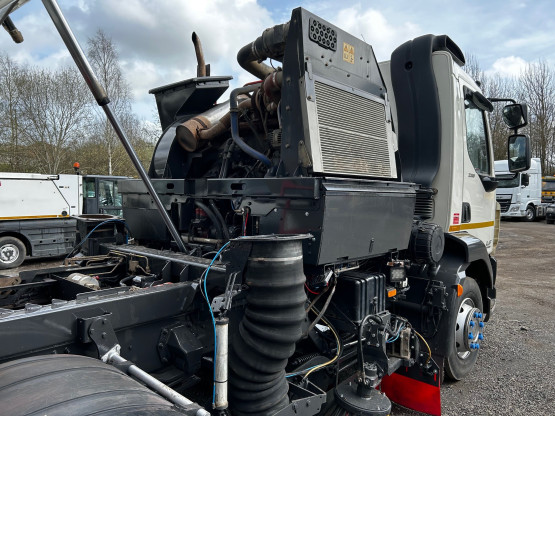 2015 DAF LF220 ROAD SWEEPER in Truck Mounted Sweepers