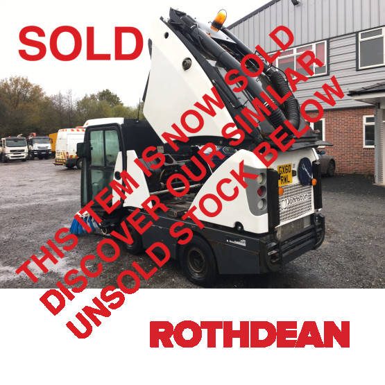 2010 JOHNSTON C200 in Compact Sweepers