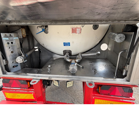 2002 Feldbinder FOOD TANKER in Food & Chemical Tankers Trailers