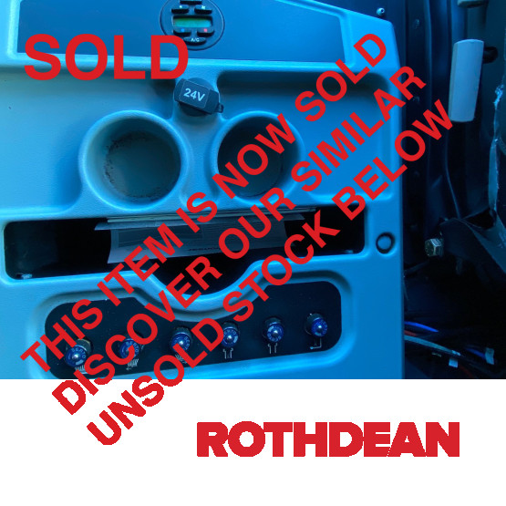 2018 JOHNSTON C401 ROAD SWEEPER in Compact Sweepers