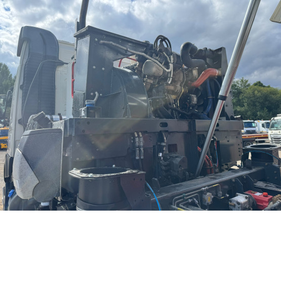 2018 VOLVO FM 330 Globetrotter in Truck Mounted Sweepers