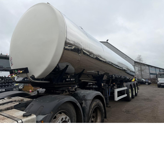 2009 CLAYTON Stainless Steel Milk Tanker in Food & Chemical Tankers Trailers