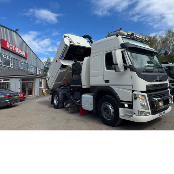 2018 VOLVO FM 330 Globetrotter in Truck Mounted Sweepers