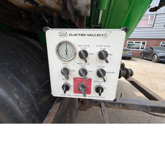 2005 WHALE WASTE TANKER in Vacuum Tankers Trailers